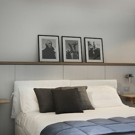 Suite & Pool-Como House-160 Mt-Private Indoor Swimming Pool, Heated All Year-Private Covered Parking-Private Garden And Terrace-Fully Equipped Kitchen Екстериор снимка